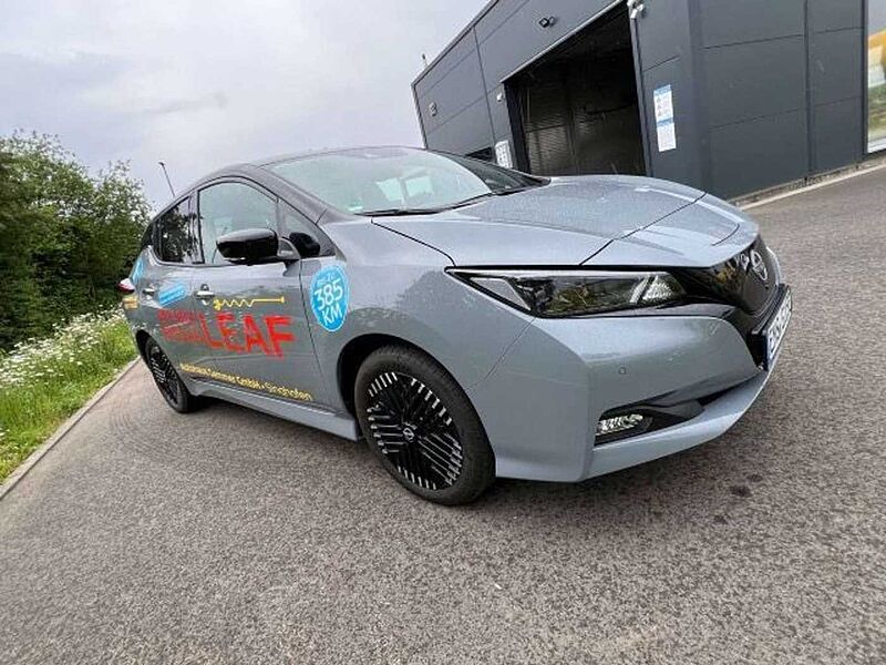 Nissan Leaf N-Connecta ZE1 MY22 122 PS